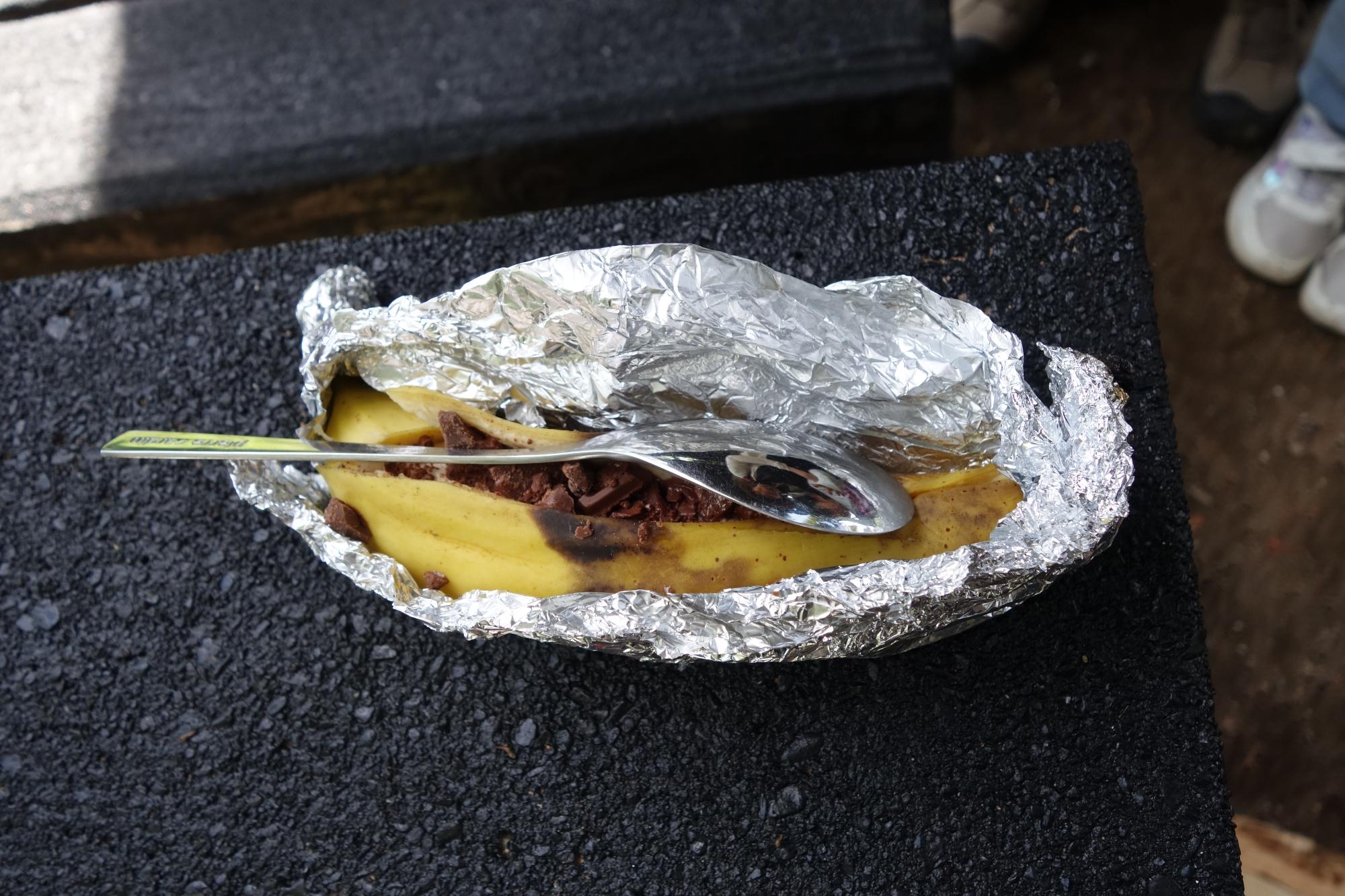20230730市子連キャンプ　焼きバナナ