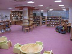 山岡コミュニティセンター図書室