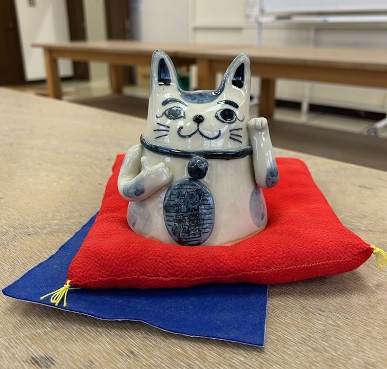 4月作品「招き猫」講師の見本