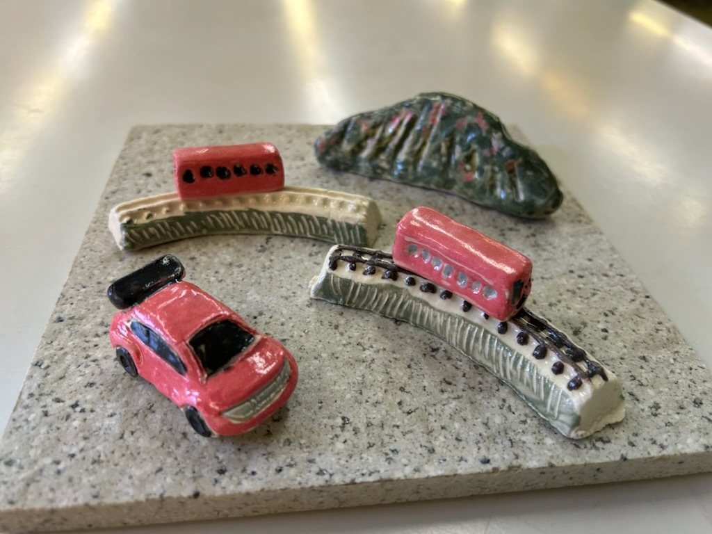 オリジナル陶器で作るジオラマ 　ラリーカー、明智鉄道×2、4,100円