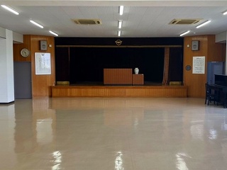 三郷コミュニティセンター大会議室